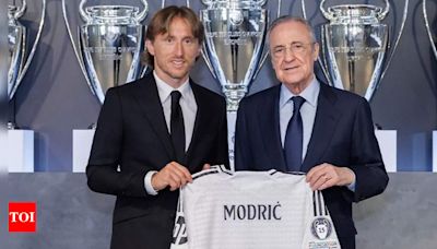 Luka Modric extends Real Madrid contract until 2025 | Football News - Times of India