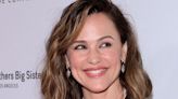 Jennifer Garner Shares ‘Great’ Foundation She Loves for a Flawless Complexion at 50