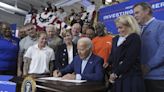 Biden signs 'common sense' order prioritizing federal grants for projects with higher worker wages