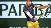 Carlos Alcaraz arrasa en su debut en Roland Garros: "He jugado un tenis inteligente"