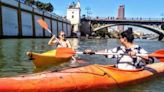 Cinco clubes para hacer paddle surf o navegar en kayak por el río Gualdalquivir