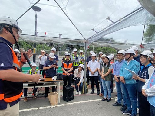 侯友宜視察淡北道路工程進度 (圖)