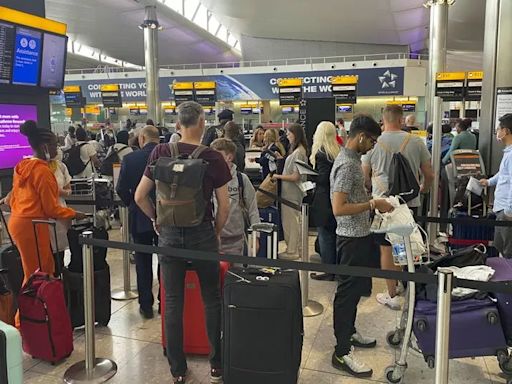 Airport 'global ground stop' update as IT chaos grounds flights with Ryanair, Gatwick, easyJet, Wizz, Jet2, Spain hit