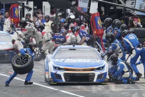 Kyle Larson races to his first Brickyard 400 victory by making a late charge