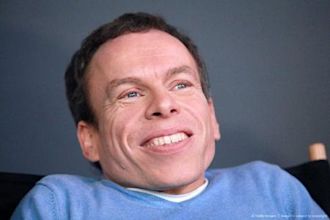 Warwick Davis