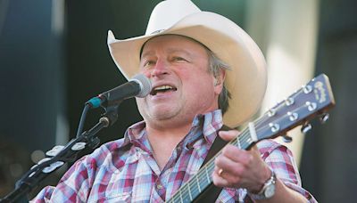 Country Music Legend Mark Chesnutt Recovering After Undergoing Emergency Heart Surgery