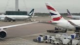 倫敦希斯羅機場發生碰撞事故 飛機拖離停機坪時擦撞幸無人傷