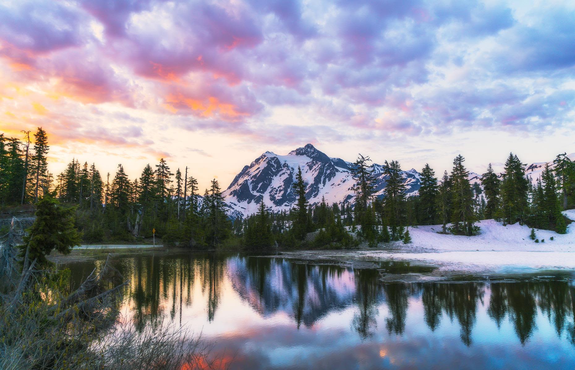 Beautiful sunrise spots in America