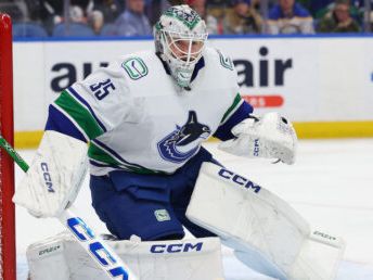 Canucks looking into new strategy to manage Demko's workload | Offside