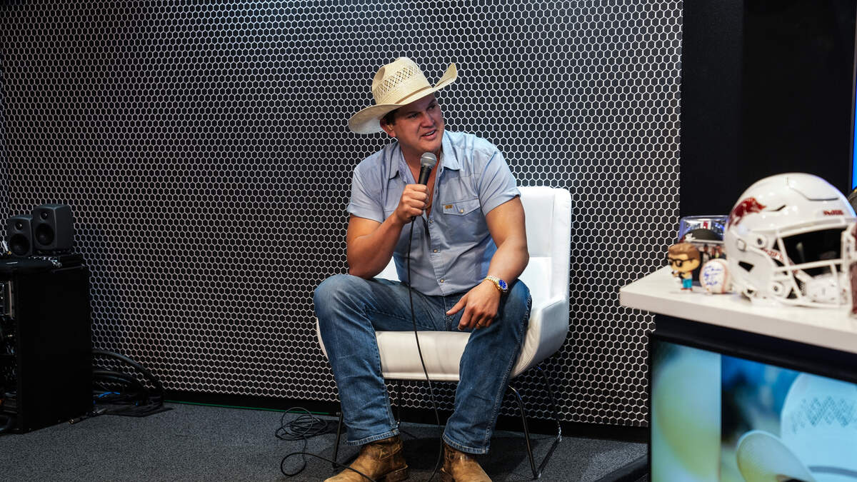 Jon Pardi Admits His Lifestyle Has Changed After Welcoming Baby Number 2 | The Bobby Bones Show | The Bobby Bones Show