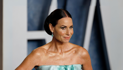 Minnie Driver, 54, says this cream is 'deeply hydrating' — it's $8 for July 4th
