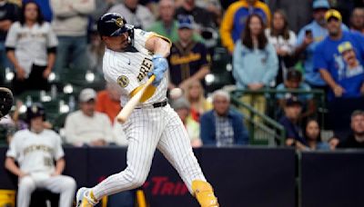 Adames hits winning RBI single in 10th and Brewers beat White Sox 4-3