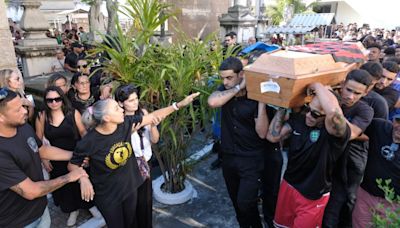 Personal trainer morto depois de tentativa de assalto é enterrado no Cemitério do Catumbi | Rio de Janeiro | O Dia