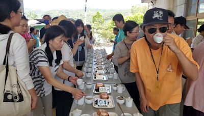 冬山紅茶真有味 民眾化身評茶王 直接品茗喜歡就帶回家 | 蕃新聞