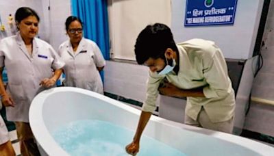 At Lohia hospital, immersion tub being used to treat those struck by heatstroke