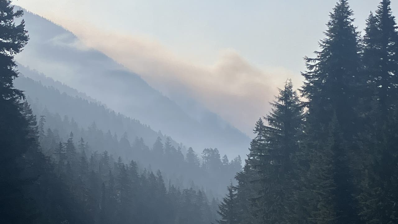 WA wildfire sparked by lightning forces closure of North Cascades Highway