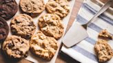 Why You Should Use Both Baking Soda And Powder To Make Cookies