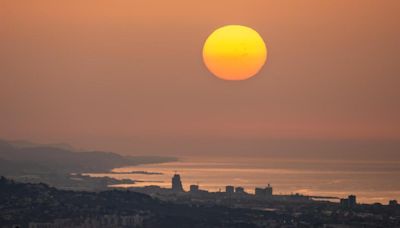 Ola de calor en Barcelona y resto de Catalunya, hoy en directo: última hora de la alerta por temperaturas extremas en España