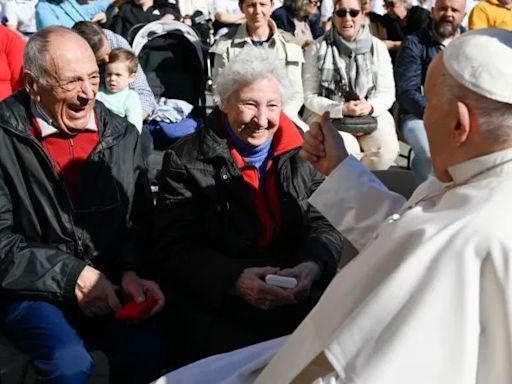 Pope Francis to meet with grandparents and their grandchildren