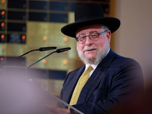 Former Moscow chief rabbi to receive International Charlemagne Prize