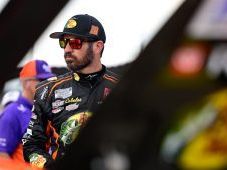 Martin Truex Jr. loses engine early in final stage at Richmond