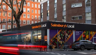 Sainsbury’s Expects Retail Profit to Exceed £1 Billion This Year