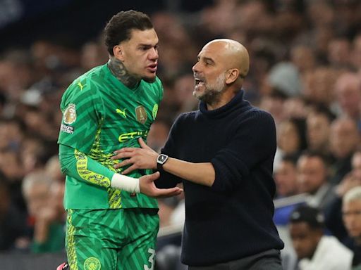 Ederson se frustra com substituição, mas Guardiola explica: “Ele...”