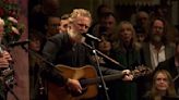 Glen Hansard and Lisa O’Neill Cover “Fairytale of New York” at Shane MacGowan’s Funeral: Watch