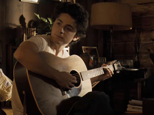 Timothee Chalamet stuns fans as he sings ‘just like’ Bob Dylan in first biopic trailer
