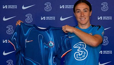 Lucy Bronze: Chelsea sign England defender after Barcelona departure