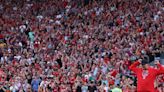Klopp se despede do Liverpool com vitória recheada de homenagens, choro e muita emoção; veja vídeos