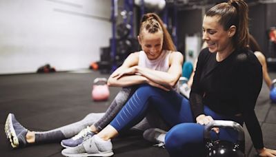 Ir al gimnasio con un amigo aumenta un 35% la frecuencia de las visitas