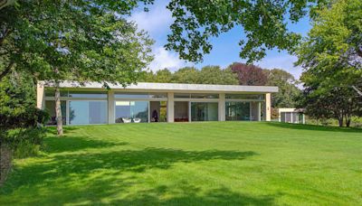 This Hamptons Home Was Once Embroiled in a Feud Between High-Powered Neighbors. Now It’s Listed for $37 Million.