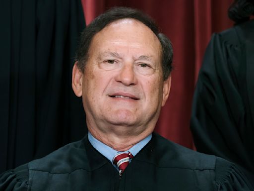 Presidente de Corte Suprema de EEUU rechaza reunirse con senadores demócratas sobre juez Alito