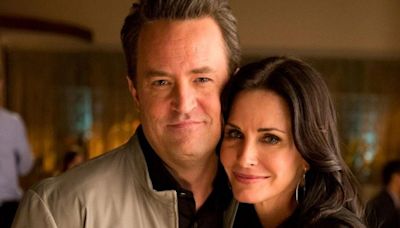 Courteney Cox: asegura que Matthew Perry la visita después de la muerte