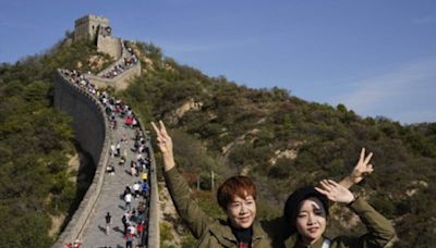 China strives to lure foreign tourists, but it's a hard sell for some - ET TravelWorld