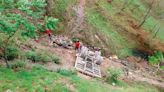 Close shave for driver as truck goes downhill on Paonta Sahib-Shillai National Highway-707