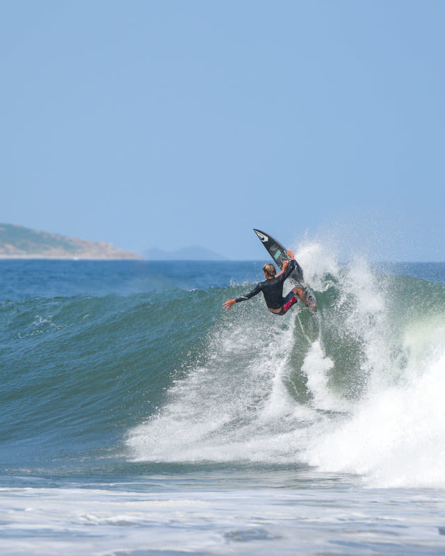 Two Huntington Beach Brothers Feast at Uncrowded Barra de la Cruz