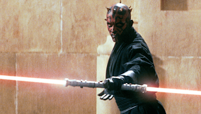 Star Wars: The Phantom Menace Featurette Shows Rare On-Set Footage