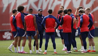 Simeone se inventa una defensa nueva en el once del Atlético para medirse a Osasuna