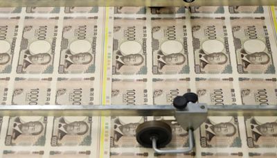 Yen weakens past 160 against the dollar, reigniting intervention speculation