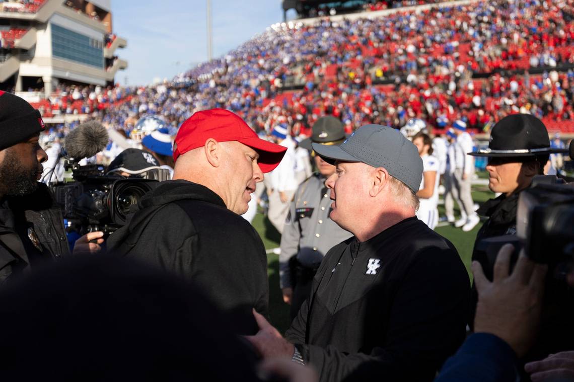 Is Kentucky the best state to work in for a major college football head coach?