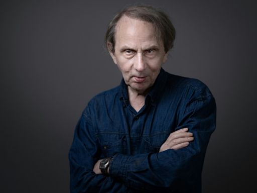 El escritor francés Michel Houellebecq es demasiado ofensivo para la IA