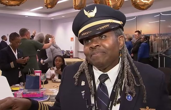 Pioneering Black female pilot for Air Force, United Airlines lands final flight - WTOP News