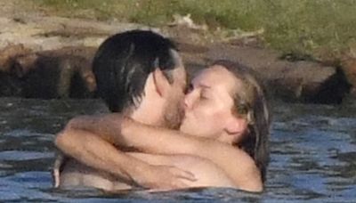Tobey Maguire and Babette Strijbos Spotted Kissing and Hugging at Beach in Italy