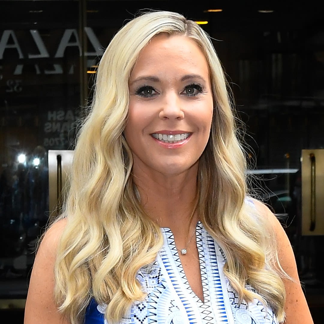 Kate Gosselin Shares Rare Photo of 4 of Her and Jon's Sextuplets at Their 20th Birthday Celebration - E! Online