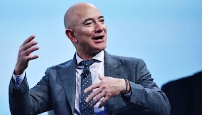 Jeff Bezos is the richest man in Florida, according to Forbes