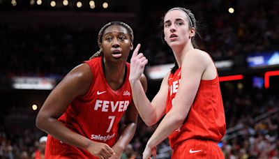 Caitlin Clark interrupts reporter to redirect questions to Fever teammate Aliyah Boston