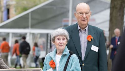 Couple Gives College $121 Million on Condition Students Graduate