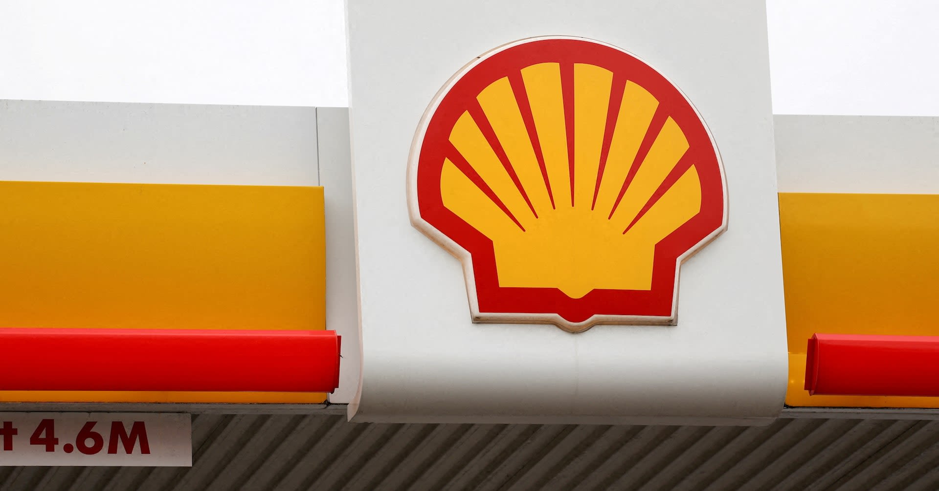 Advisory Glass Lewis recommends Shell investors oppose shareholder climate resolution at AGM